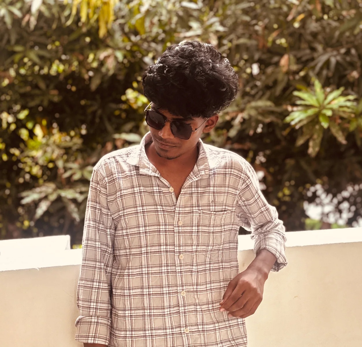 Dhanush — Editor